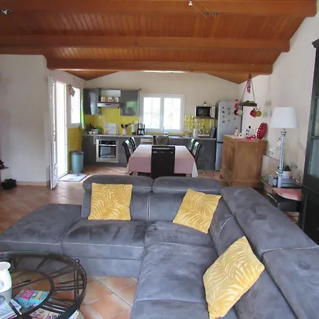 Maison Familiale Avec Jardin, à 1km De La - Fr-1-194-308 Hébergement de vacances *