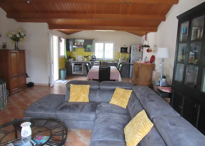 Maison Familiale Avec Jardin, à 1km De La - Fr-1-194-308 Hébergement de vacances *